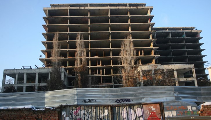 Проф. Иван Литвиненко обяви решението на брифинг пред Министерството на здравеопазването