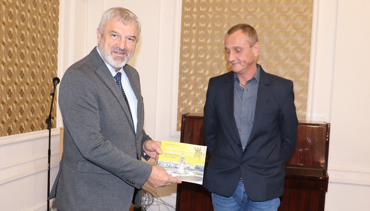 Фотодокументалният албум разкрива неизвестни факти за срещите между цар Борис III и крал Карол II