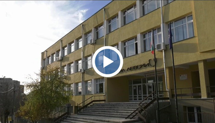 Ученикът е вземал парите от раниците на децата, докато са били оставени без надзор