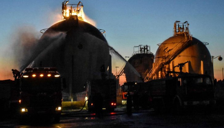 8-годишен мъж загина при атаката, пламъци обхванаха индустриалната зона Красноармейск 8-годишен мъж загина при атаката, пламъци обхванаха индустриалната зона Красноармейск