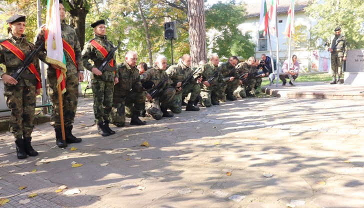 Кметът Пенчо Милков и областният управител участваха в тържествената церемония за Архангелова задушница
