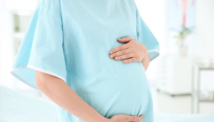 Маринела от Долна Оряховица роди здраво момиченце след пет месеца болничен престой