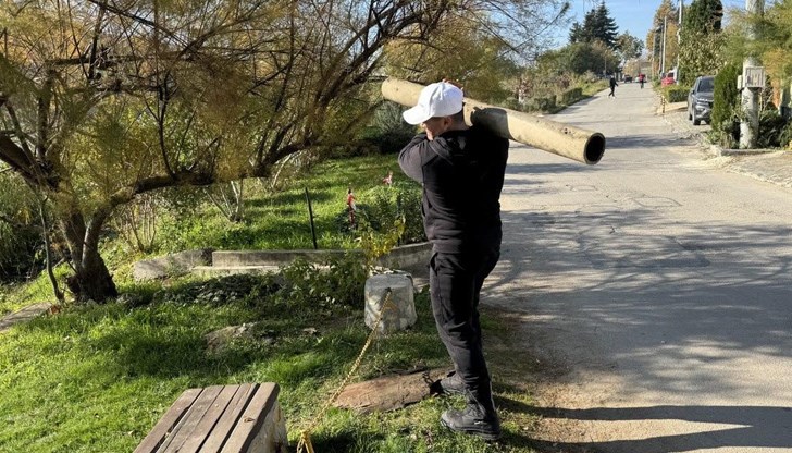 Русенци събраха шест контейнера отпадъци