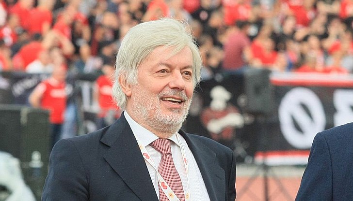 Бившият президент на БФС критикува "лакомията" в политиката