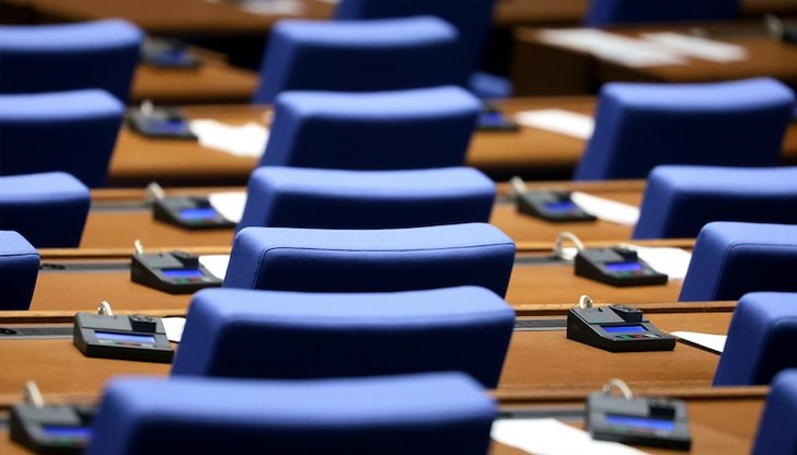 Електронното табло отчете само 113 народни представители при първата регистрация тази сутрин