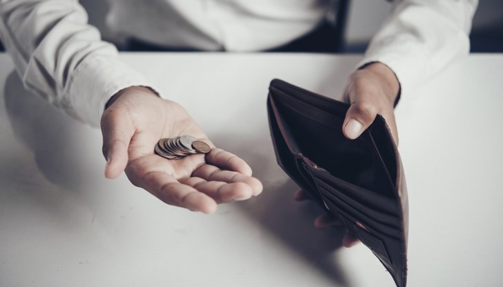 Над 37% от хората в страната определят доходите си като недостатъчни