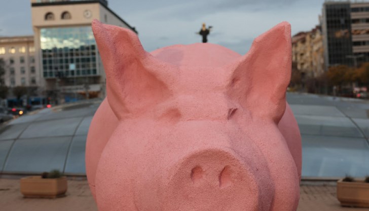 Политическият сблъсък се премести от пленарната зала на улицата