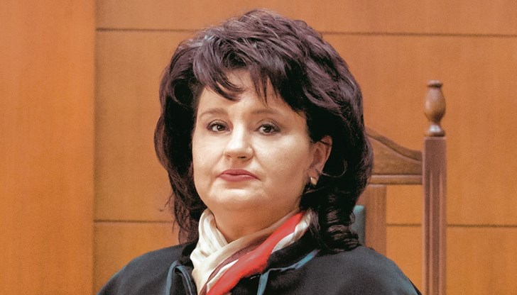 Магистратът сменя на поста Диан Василев, който продължава кариерата си в София Магистратът сменя на поста Диан Василев, който продължава кариерата си в София