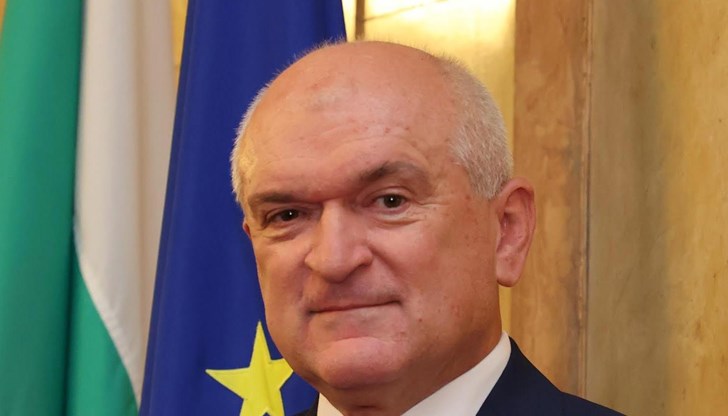 Реалният бонус на председателя на Сметната палата от 24 280 лева е бил дарен