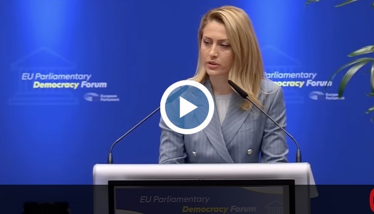 В 5-минутното си изказване на форум в Брюксел Назарян трудно произнасяше фразите