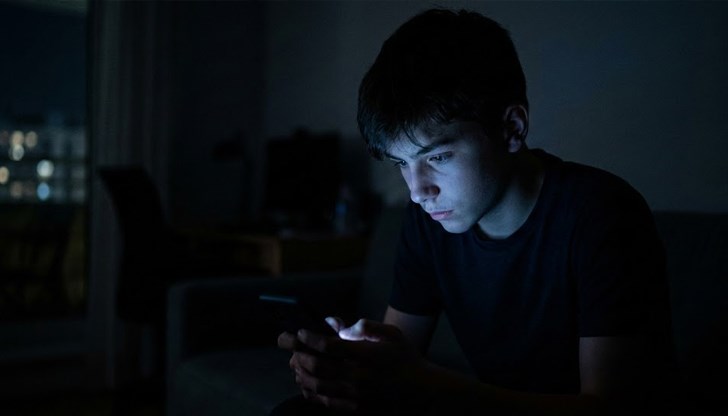 Евродепутатите настояват за край на "безкрайното скролване" и манипулативните алгоритми Евродепутатите настояват за край на "безкрайното скролване" и манипулативните алгоритми