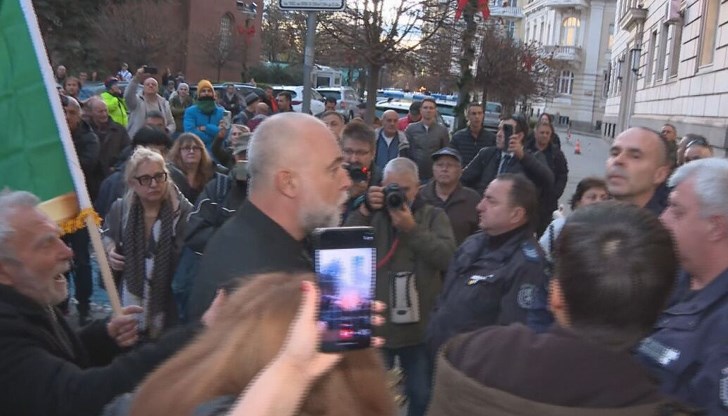 Васил Терзиев защити поскъпването на зоните и отказа да отмени реформата Васил Терзиев защити поскъпването на зоните и отказа да отмени реформата