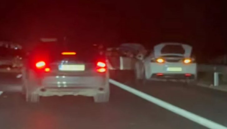 Инцидентът с три коли предизвика километрично задръстване в посока Бургас