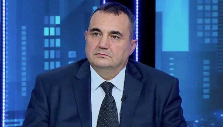 Михаил Константинов прогнозира "перфектна буря" с въвеждането на еврото и Бюджет 2026 Михаил Константинов прогнозира "перфектна буря" с въвеждането на еврото и Бюджет 2026