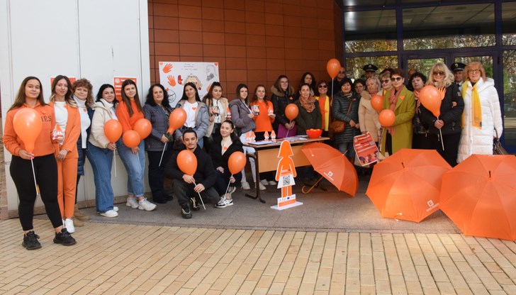 Доц. Десислава Атанасова откри 16-дневен маратон срещу насилието в Русе