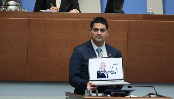 Лидерът на МЕЧ уличава депутати от "Величие" в документни престъпления