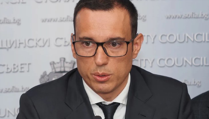 Кметът коментира проверката на КЗП за двойното увеличение, която започна заради Закона за еврото