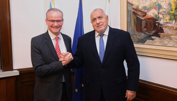 Лидерът на ГЕРБ потвърди стратегическата цел за влизане в еврозоната от 1 януари 2026 година Лидерът на ГЕРБ потвърди стратегическата цел за влизане в еврозоната от 1 януари 2026 година