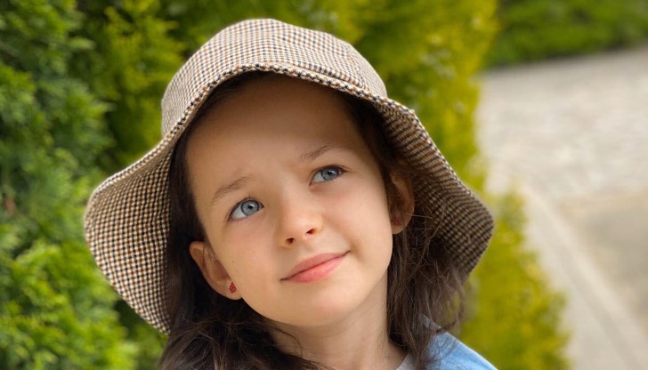 Вносителка на петиция алармира за лоша инфраструктура и безразсъдно шофиране в България