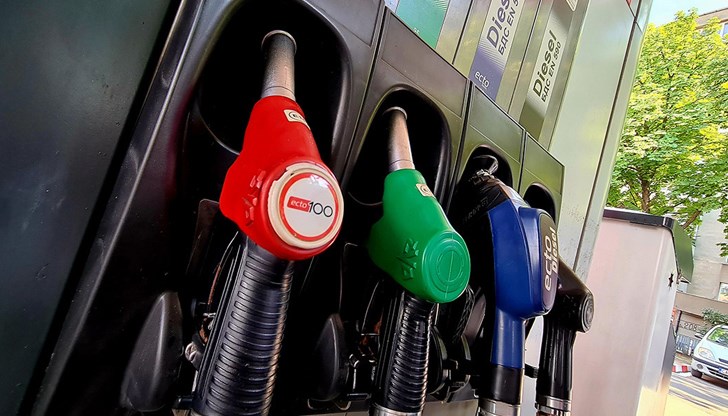 Очаква се дизелът да поскъпне с още 7-8 стотинки Очаква се дизелът да поскъпне с още 7-8 стотинки