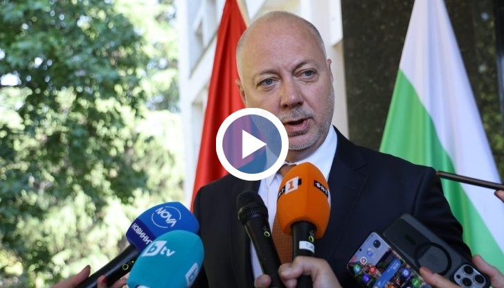 Премиерът разпореди денонощен мониторинг в Симитли, укрепват скъсана дига на река Градевска