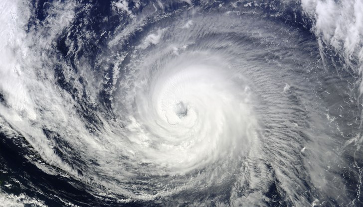 Ураганите вече достигат 5-та степен за часове