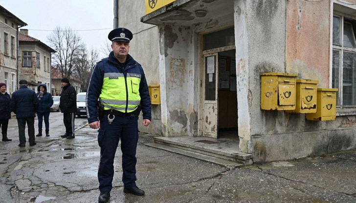 3000 служители се обучават да разпознават фалшиви банкноти 3000 служители се обучават да разпознават фалшиви банкноти