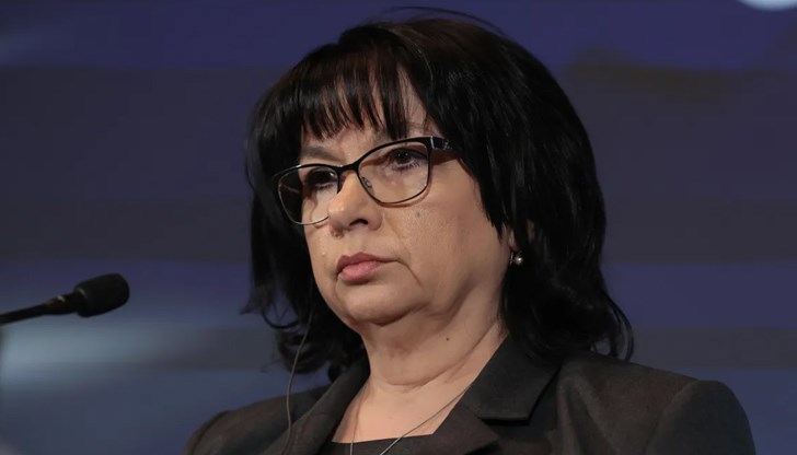 Управляващите предпочетоха данъци и осигуровки вместо реформи и съкращения Управляващите предпочетоха данъци и осигуровки вместо реформи и съкращения