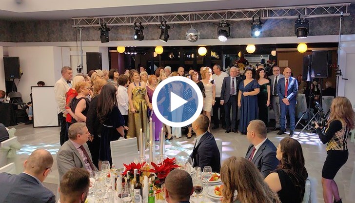 Елитът на града се обедини в подкрепа на три благородни каузи на коледния бал на Лайънс клуб "Сексагинта Приста"