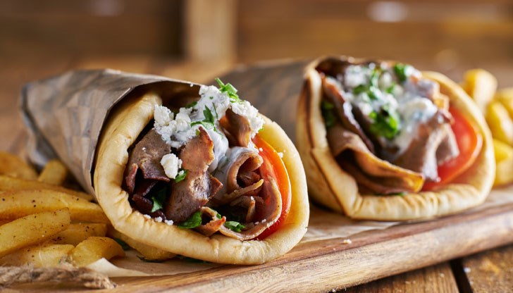 Властите проверяват за вносно месо от България