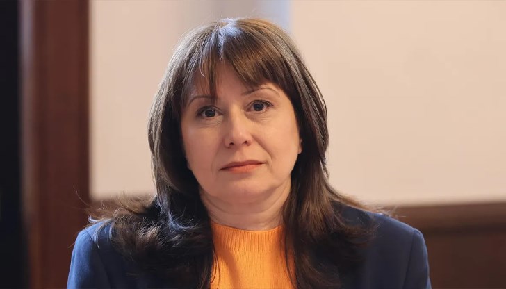 Велислава Делчева атакува КЕВР заради скъпата вода и режимите Велислава Делчева атакува КЕВР заради скъпата вода и режимите