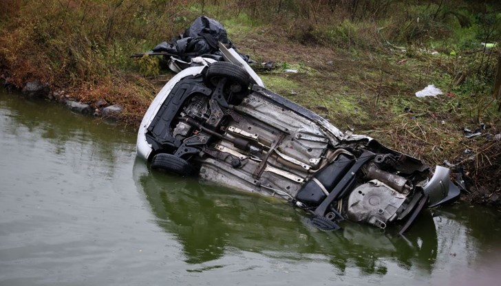 Той е обвинен за смъртта на шестима мигранти и нелегален трафик