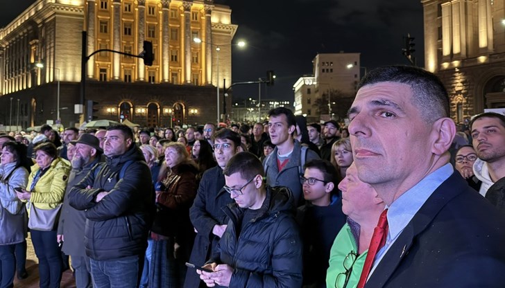 Съпредседателят на "Да, България" сравни настоящото управление с мутренските времена от 90-те години