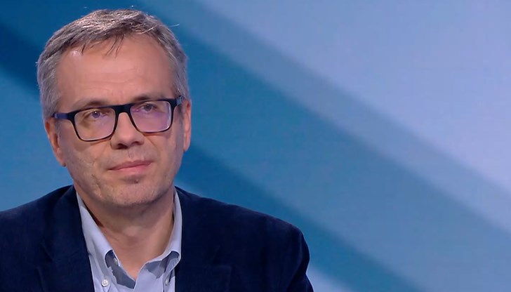 Руслан Стефанов предупреди за правни последствия от неясно формулираните законодателни промени, засягащи "Лукойл Нефтохим" Руслан Стефанов предупреди за правни последствия от неясно формулираните законодателни промени, засягащи "Лукойл Нефтохим"