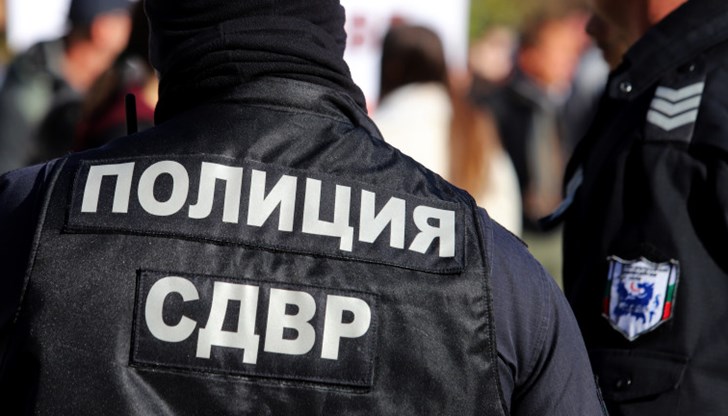 Мъжът е укривал забранените вещества в чантичка на превозното средство и в дома си