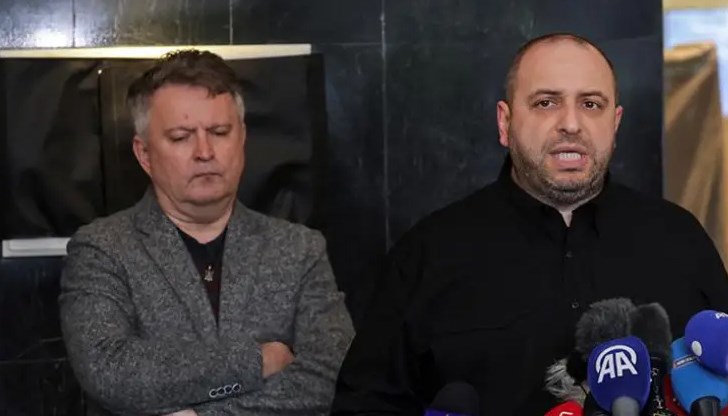 Рустем Умеров води екипа, който ще финализира договореностите от Женева във Вашингтон Рустем Умеров води екипа, който ще финализира договореностите от Женева във Вашингтон