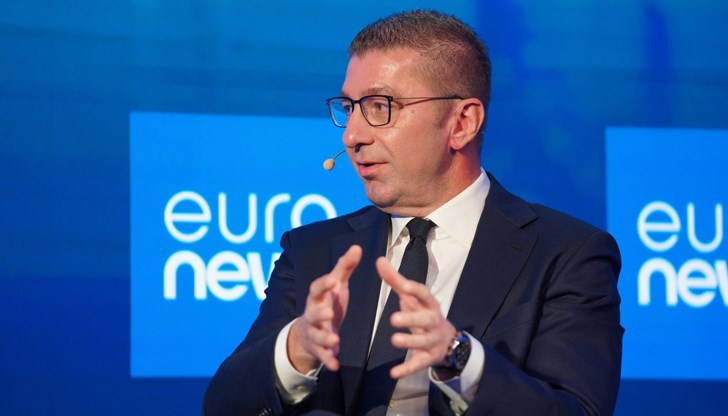 Защо да променяме Конституцията си, пита премиерът на РСМ