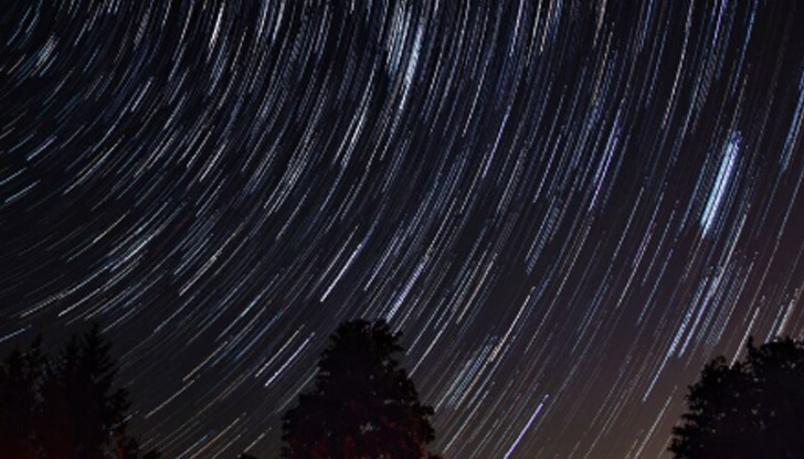 Очакват се до 15 падащи звезди на час със скорост 70 км/секунда