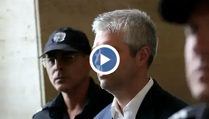 Заявката на Коцев за дистанционно управление е само демонстрация на твърдост, смятат експерти