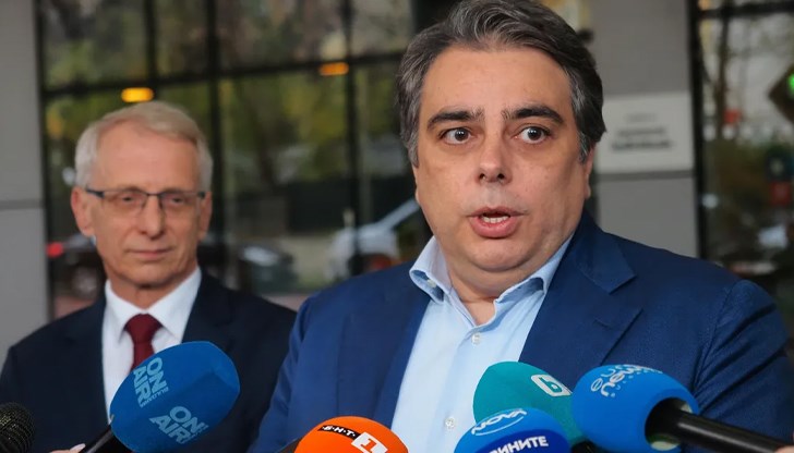 Лидерът на ПП нарече приетия закон за "Лукойл" "правен чобанизъм" и предупреди за искове срещу България