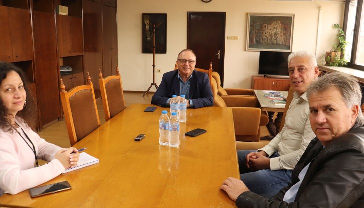 Заместник областният управител Георги Георгиев успокои, че няма опасност от африканска чума по свинете