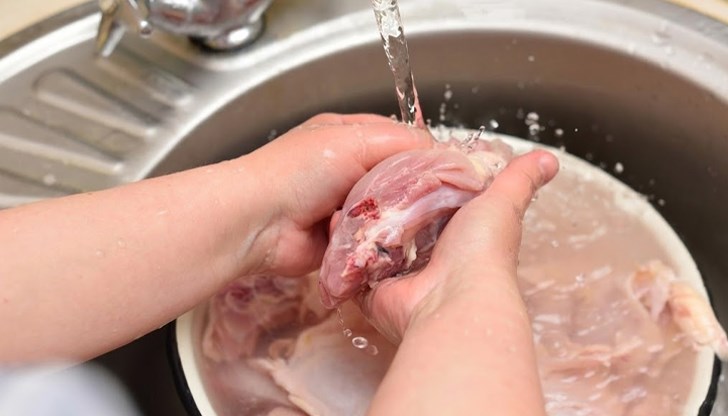 Проучване от ноември 2025 г. показва, че половината домакинства разнасят бактерии чрез водата Проучване от ноември 2025 г. показва, че половината домакинства разнасят бактерии чрез водата