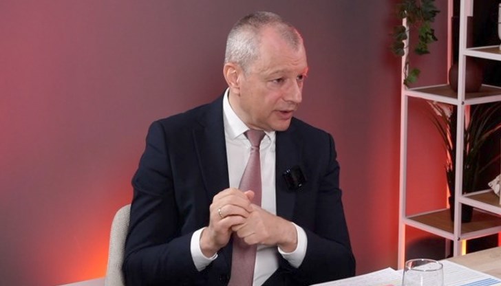 Икономистът предупреди, че миграционната политика на Тръмп може да нанесе по-тежки щети от митата