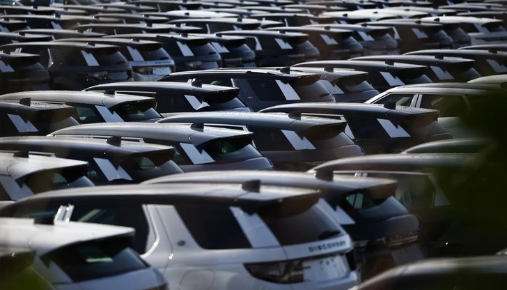 Жертвите плащали авансово за "тест драйв" автомобили, но получавали само празни обещания и запорирани сметки Жертвите плащали авансово за "тест драйв" автомобили, но получавали само празни обещания и запорирани сметки