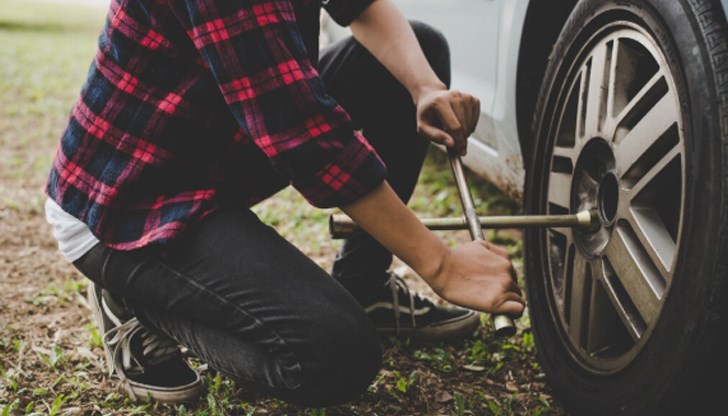 Осем златни правила, които всеки шофьор и монтьор трябва да спазва