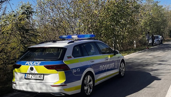 20-годишен мъж пострада след катастрофа край село Острово, води се досъдебно производство 20-годишен мъж пострада след катастрофа край село Острово, води се досъдебно производство