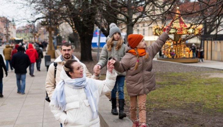 Стремежът към краткост е основна причина за навлизането на нови термини Стремежът към краткост е основна причина за навлизането на нови термини