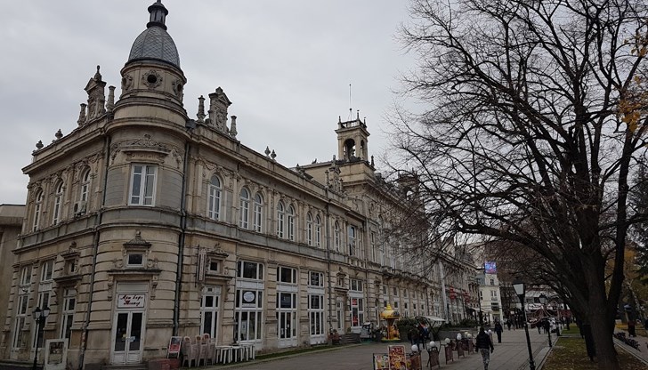 Община Русе организира мащабно събитие в Доходното здание в подкрепа на семействата с деца от аутистичния спектър Община Русе организира мащабно събитие в Доходното здание в подкрепа на семействата с деца от аутистичния спектър