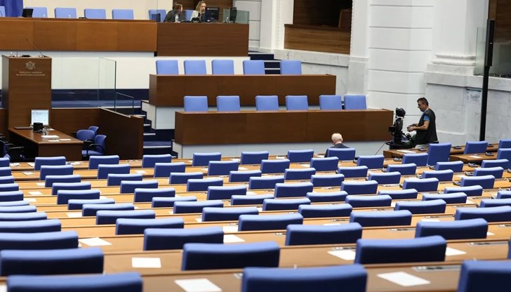 Министри ще отговарят за химическите миризмите и отводняването на "Свободна зона" Министри ще отговарят за химическите миризмите и отводняването на "Свободна зона"