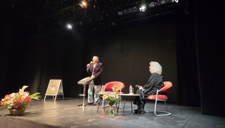 Един от най-изявените български творци беше посрещнат на крака от русенската публика